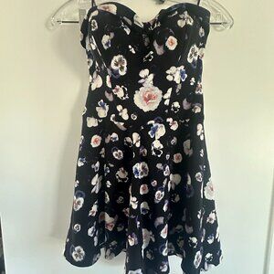 GUESS Strapless Romper